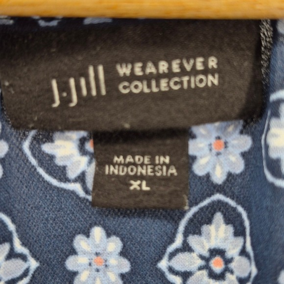 J. Jill Wearever Navy Blue Medallion Square Neck Blouse XL Travel Minimalist - Picture 8 of 11